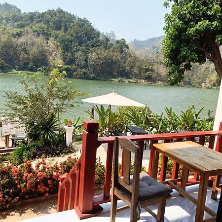 Nam Ou View Villa Nong Khiaw Bagian luar foto