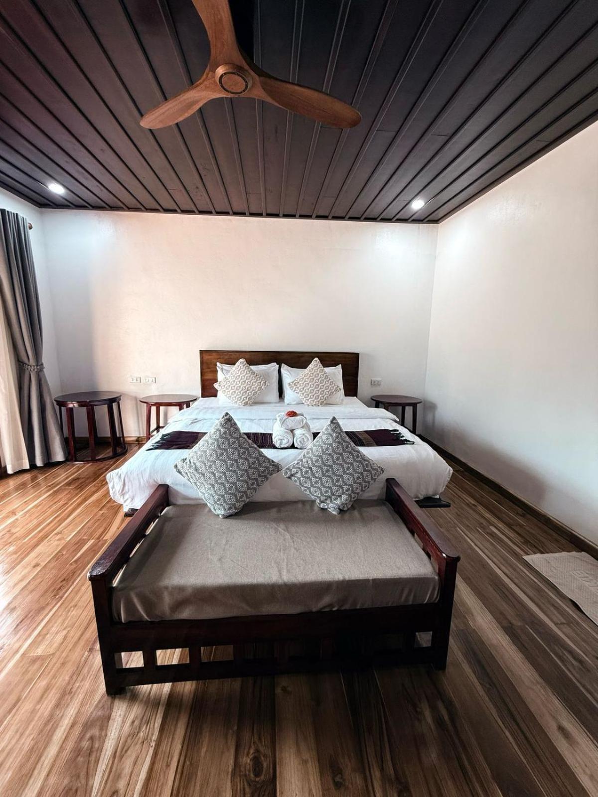 Nam Ou View Villa Nong Khiaw Bagian luar foto